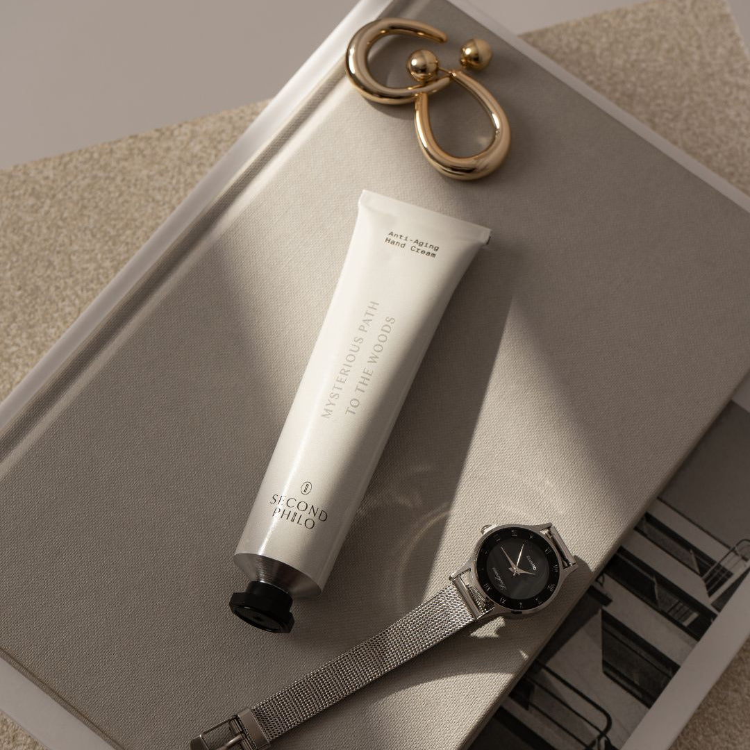 Anti-aging handcream : Mysterious Path to the Woods