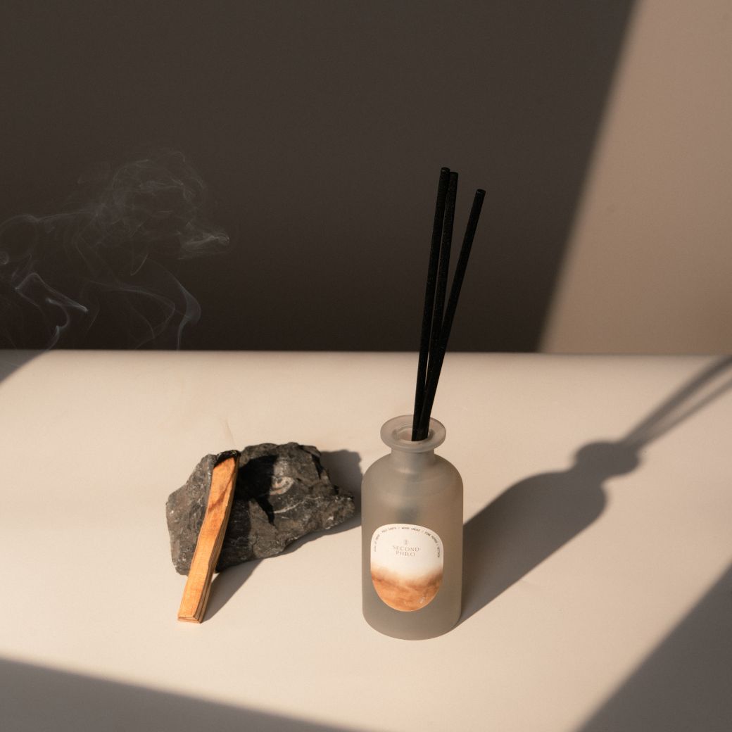 Room diffuser: ECHO OF SMOKE