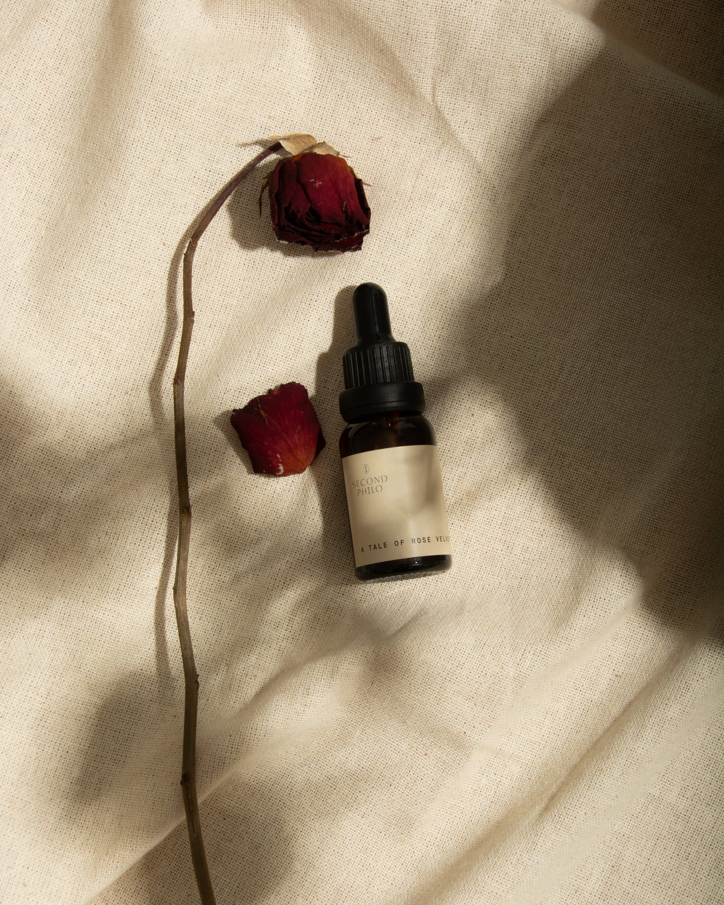 A Tale of Rose Velvet: Aromatic oil 15ml