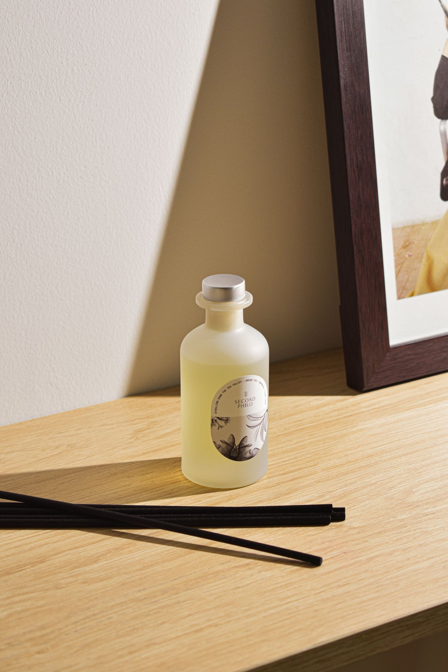 Room diffuser: Strolling down the tea valley