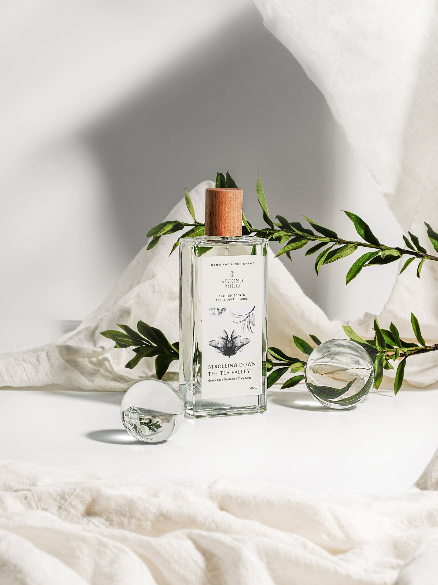 Strolling down the tea valley-Room and linen spray